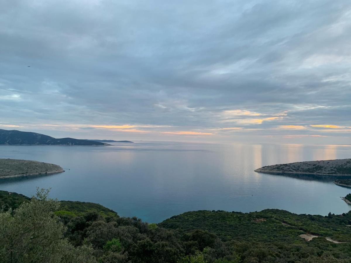 Ustrine View Villa Buitenkant foto